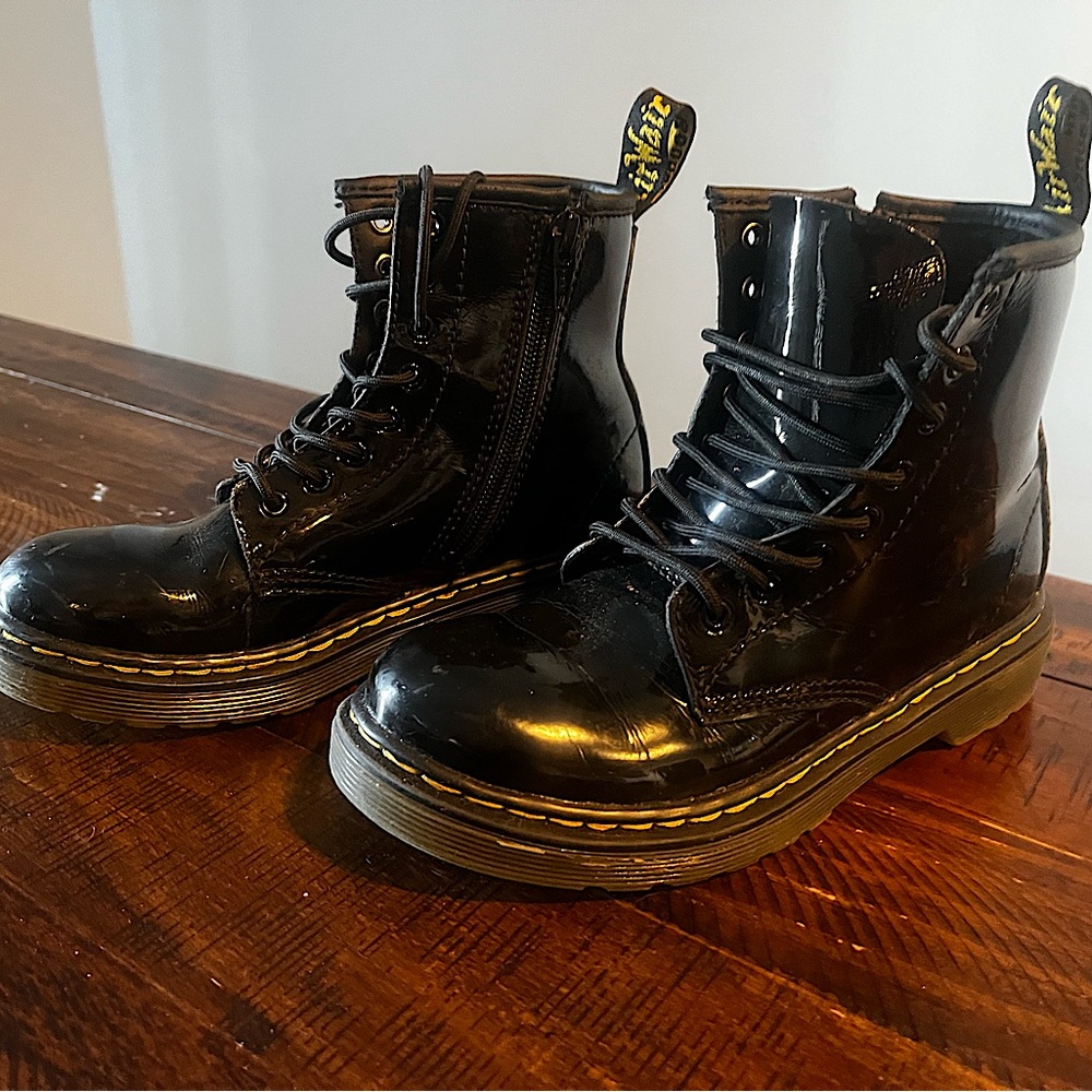 Kids Dr. Martens, 1460 Combat Boot - Black Patent Leather